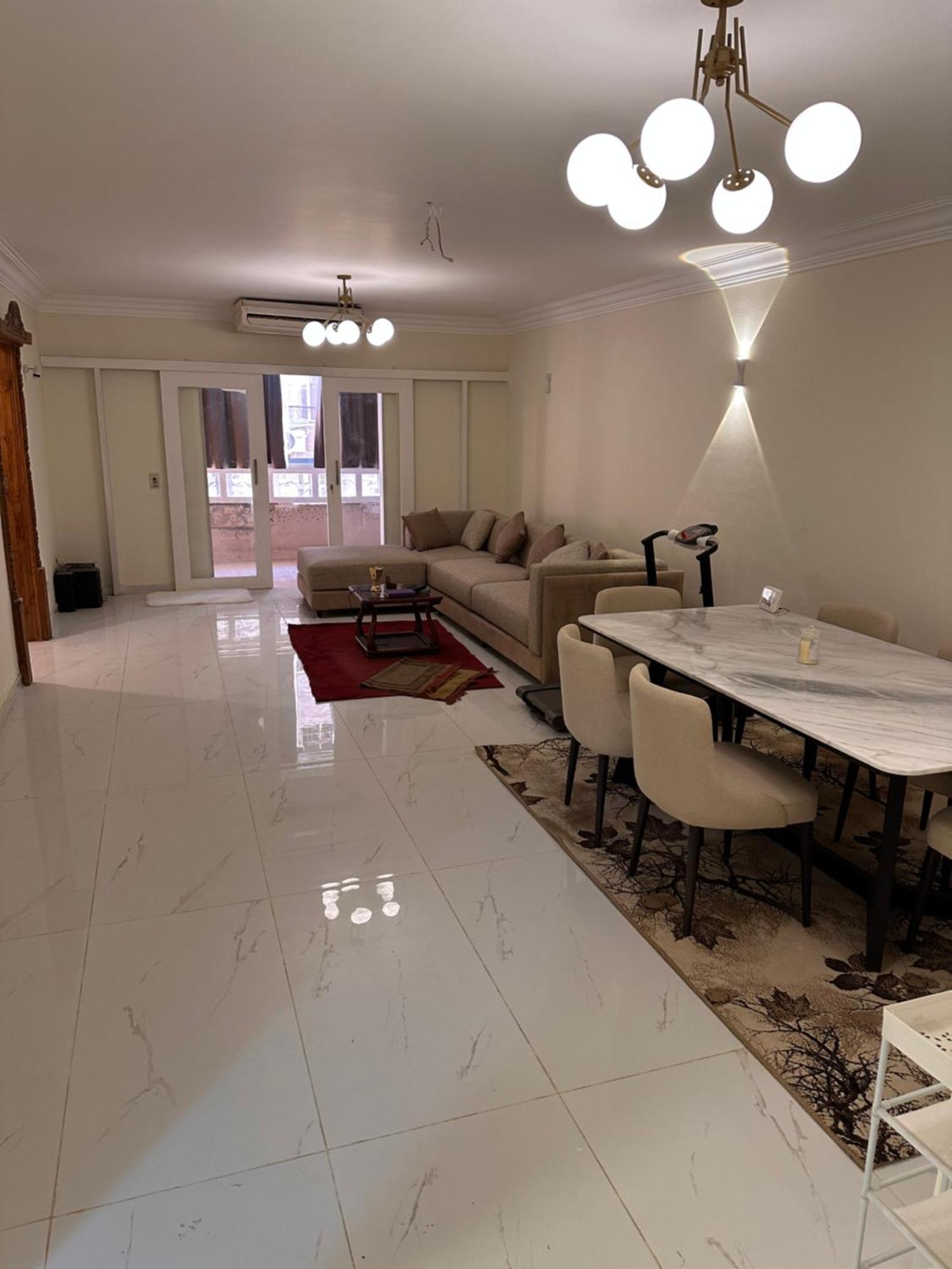 Refined Elegant Private Apartment